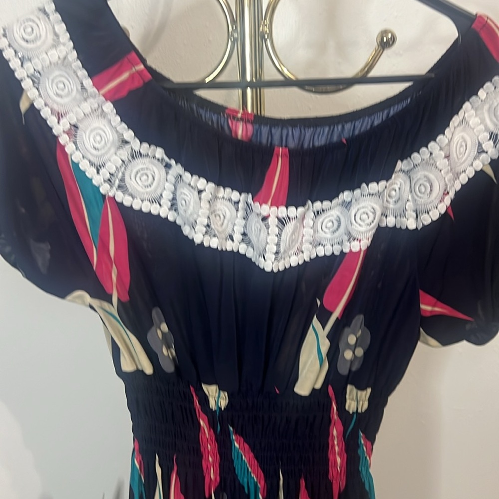 Colorful Summer dress with mesh white trim - Picture 3 of 6